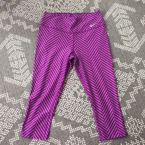 Nike yoga 3/4 length